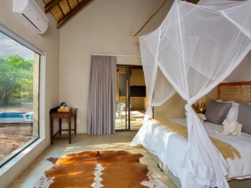 Luxury Bush Suite
