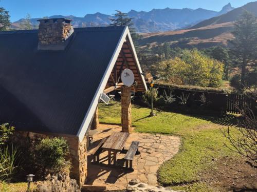 Thekwanes Nest Studio