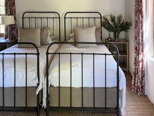 Pepper Tree - 4 Guests