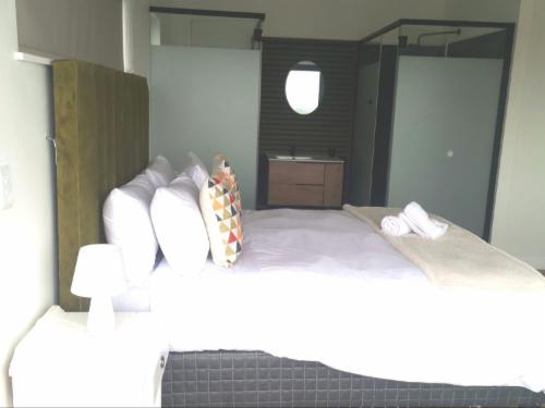 Protea Luxury Room