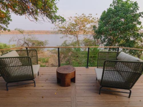Acacia Family Suite