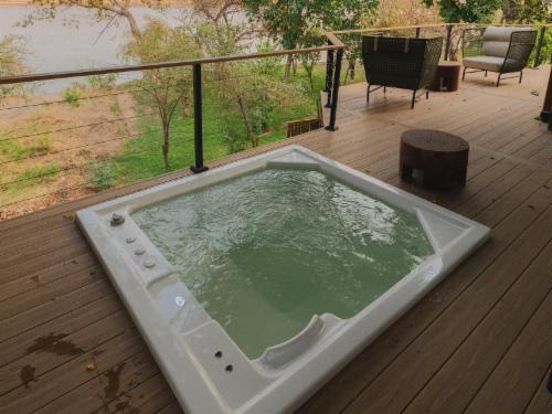 Acacia Family Suite