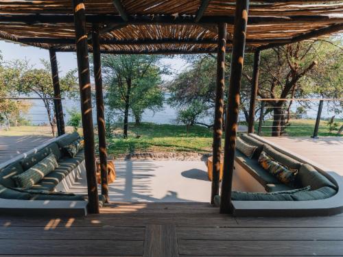 Miombo Interconnected Family Suite