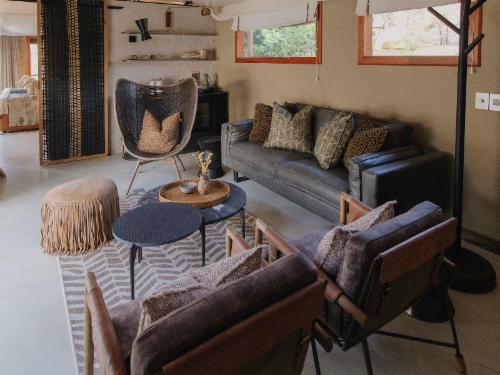 Miombo Interconnected Family Suite