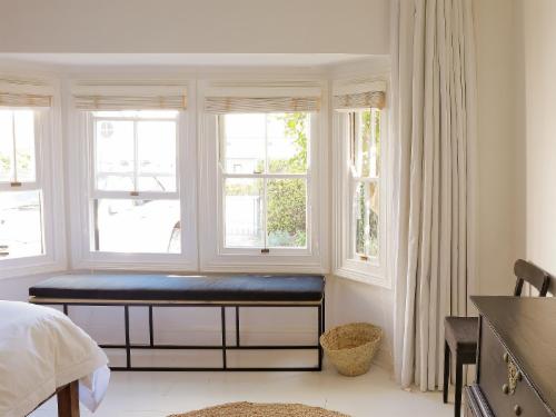 Kumbuk House - 7 Cabriere Str