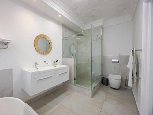 Superior King Room Room 1