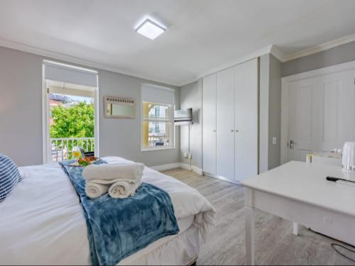 Deluxe King Room Room 5