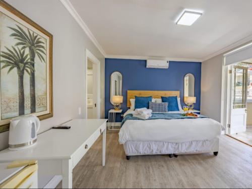 Deluxe King Room Room 5