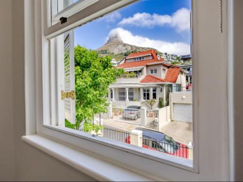 Deluxe King Room Room 6