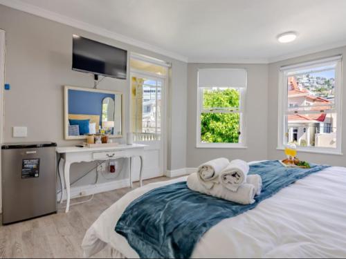 Deluxe King Room Room 6