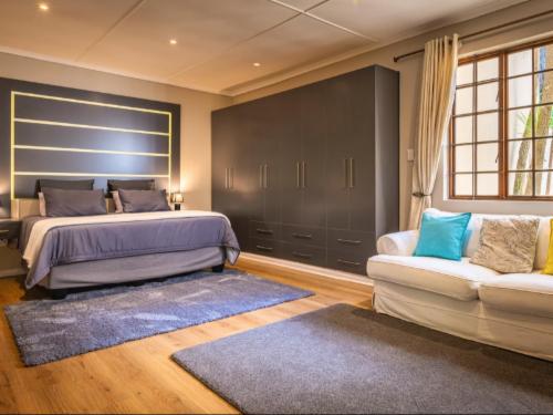 King Room with Pool View