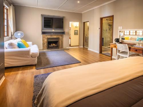 King Room with Pool View