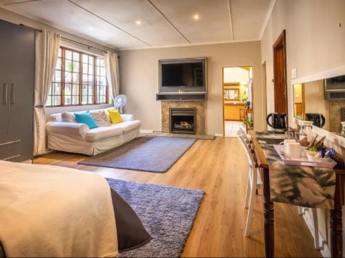 King Room with Pool View