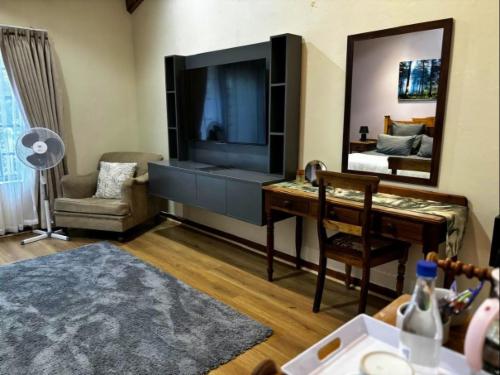King Room with Garden View