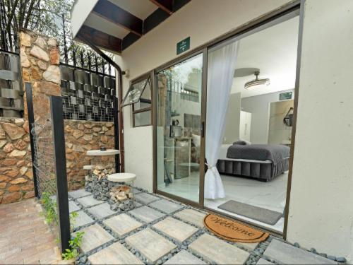 Standard Queen Room Self-Catering