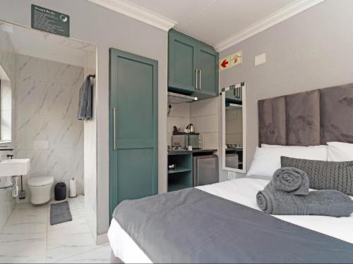 Standard Double Room Self-catering