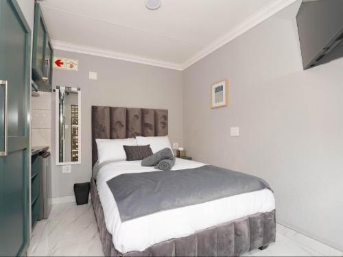 Standard Double Room Self-catering