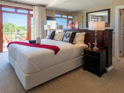 Standard Suite (2)