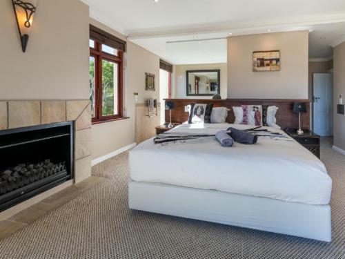 Standard Suite (3)