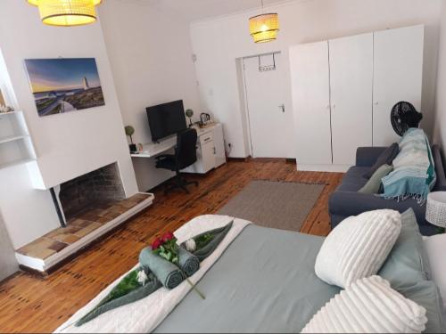Room 5 - Double Room