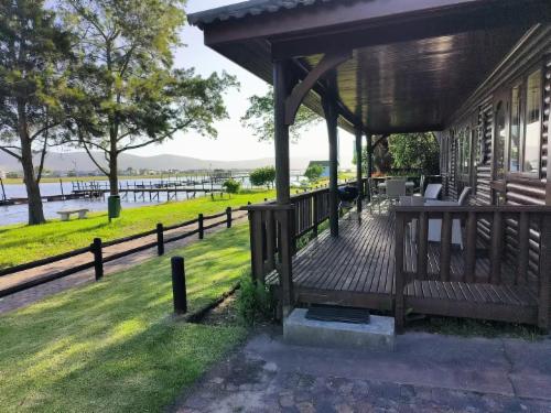 Knysna Lagoon - On the Waters Edge