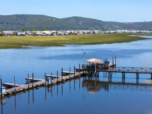 Knysna Lagoon - On the Waters Edge