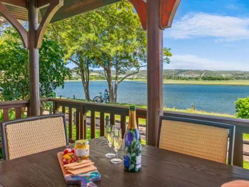 Knysna River Club - Lagoonside Bliss