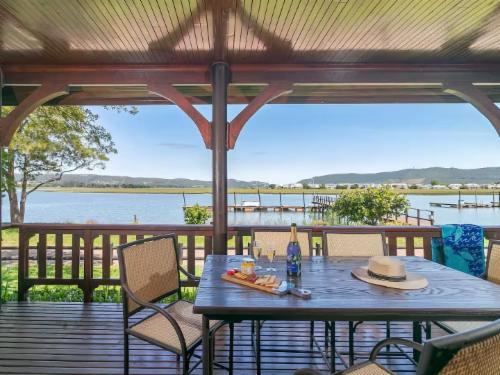 Knysna River Club - Lagoonside Bliss