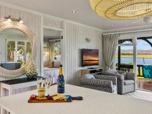 Knysna River Club - Lagoonside Bliss