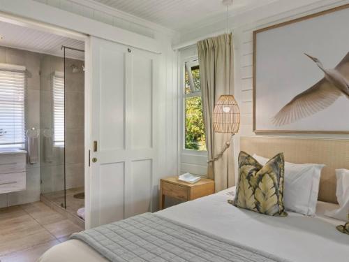 Magical Lagoon-side Chalet 27