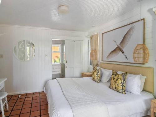 Magical Lagoon-side Chalet 27