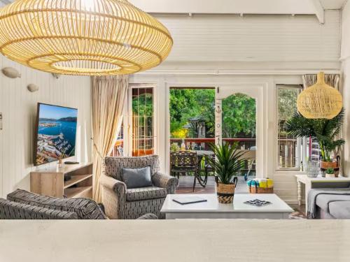 Knysna Lagoon - Summer Breeze