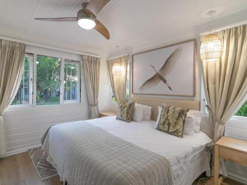 Knysna Lagoon - Summer Breeze