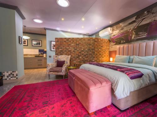 Luxury King Room