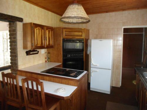 Patrys 12-Sleeper Farmhouse