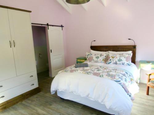 The Baigrie Garden Cottage - Queen Room