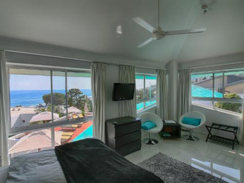 Deluxe Suite with Sea View