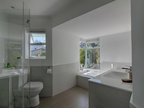 Deluxe Suite with Sea View